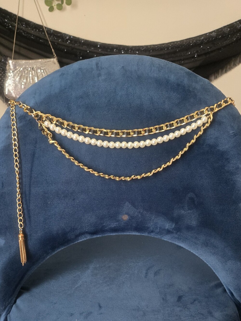 Gold Chain Link Leather Belt with Pearl Accent - Elegant Women’s Accessory